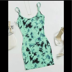 Tie Dye Bodycon Dress 💚